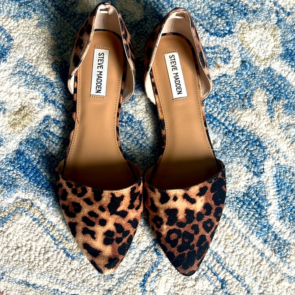 Steve Madden Leopard Pointy Toe Flats